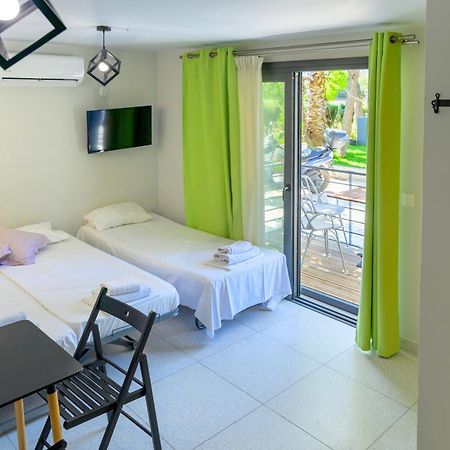 Bikini Apartments Kariótai 外观 照片